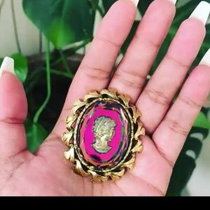 Beautiful vintage brooch, lady cameo with watermel